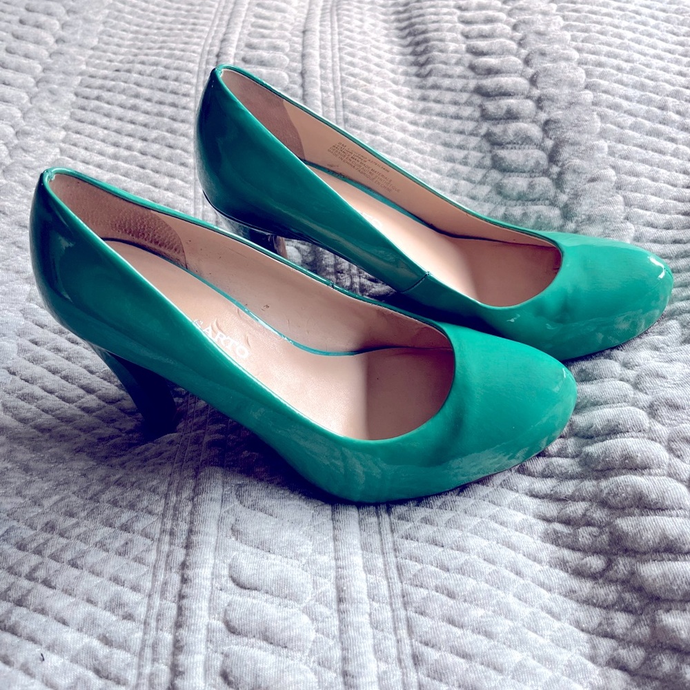 Teal Franco Sarto pumps.